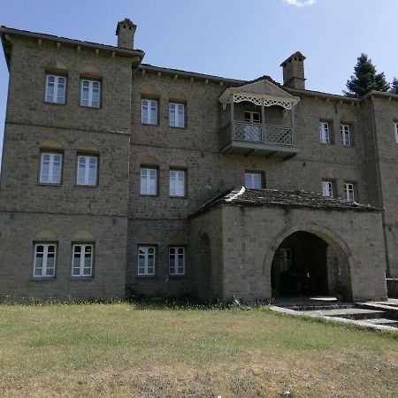 Hotel Petrotechno Tsepelovo Dış mekan fotoğraf