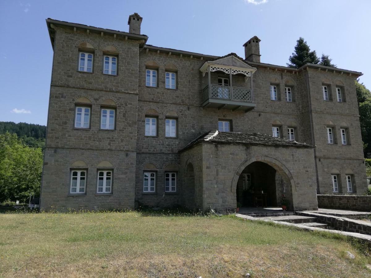 Hotel Petrotechno Tsepelovo Dış mekan fotoğraf