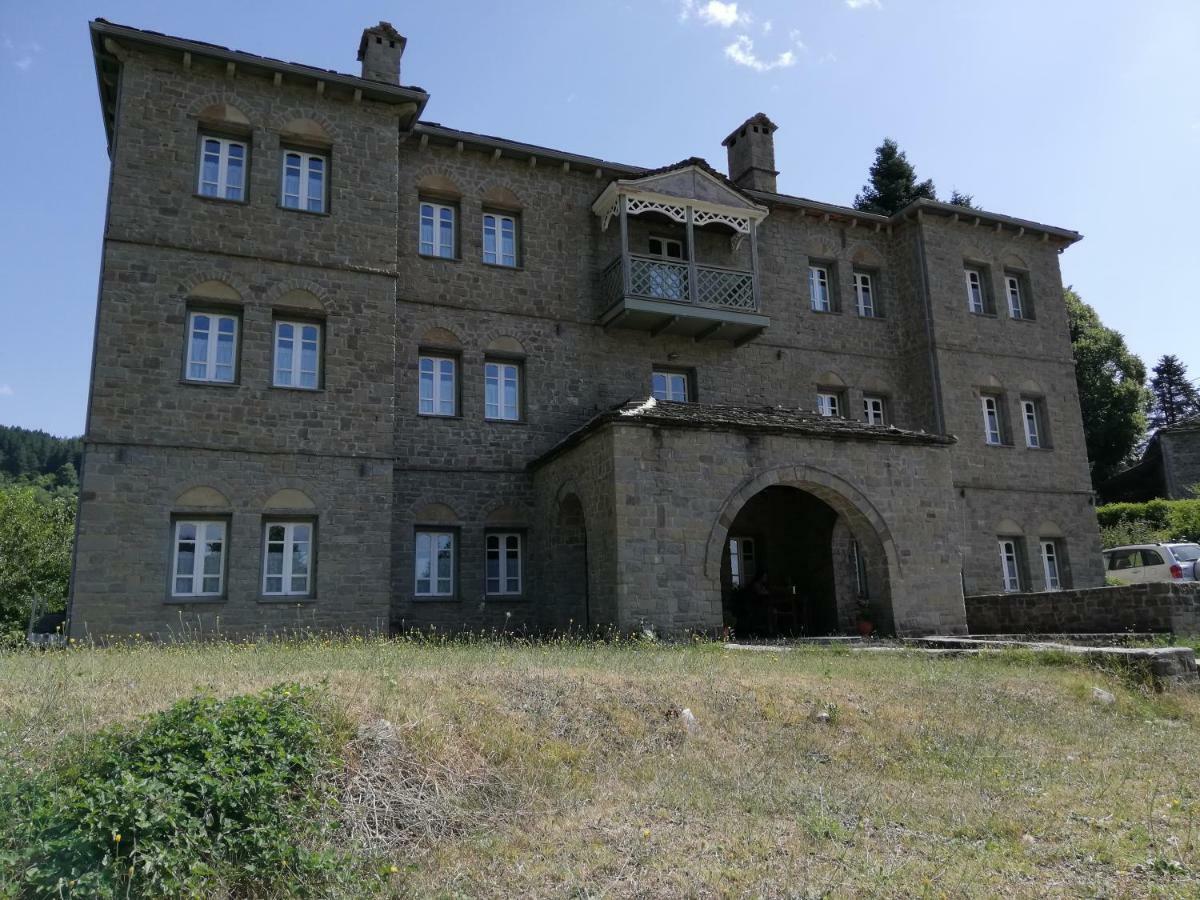 Hotel Petrotechno Tsepelovo Dış mekan fotoğraf